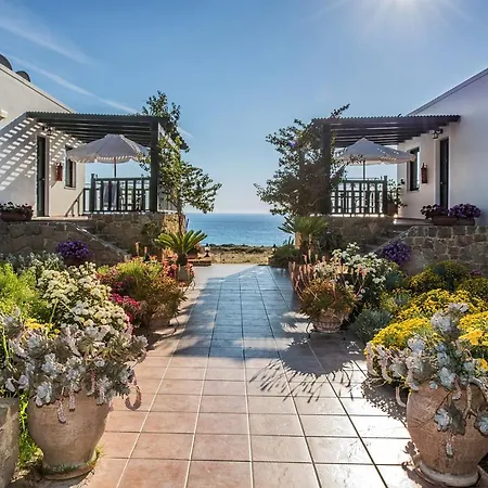Magnolia Apartments And Studios Phalasarna Exterior foto